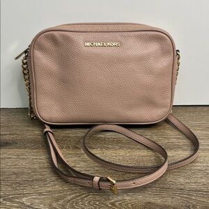 Michael Kors Jet Set Large Pebbled Leather Crossbody Camera Bag Dusty Rose